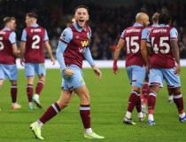 Soi kèo Burnley vs Wolves, 1h45 ngày 3/4: 3 điểm ở lại