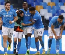 Soi kèo Napoli vs Bologna, 1h45 ngày 26/8: Tiếp tục chìm sâu