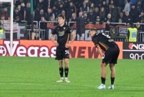 Venezia đang đứng bét bảng ở Serie A