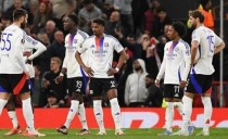 Lyon bị đánh xuống hạng nhưng vẫn được dự Europa League