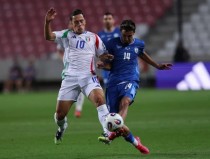 Trận đấu quyết định ngôi nhì bảng I. Ảnh: Imago