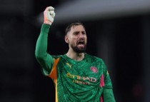 Donnarumma đến Etihad với kỳ vọng trở thành chốt chặn đẳng cấp thế giới.