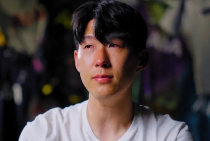 Son bật khóc khi nói lời chia tay Tottenham.