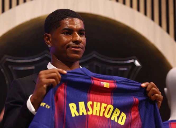 Gary Neville yêu cầu Rashford ngừng chọc ngoáy M.U