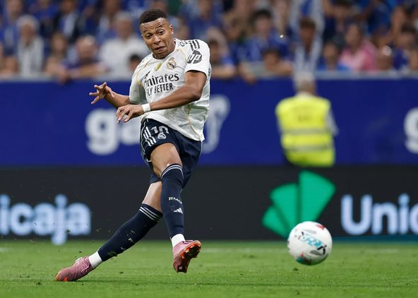 Oviedo 0-3 Real Madrid: Phô diễn sức mạnh