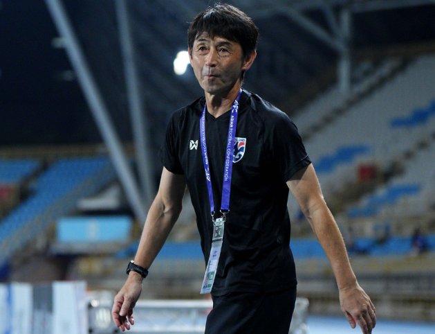 Thái Lan chia tay HLV Ishii. Ảnh: Changsuek