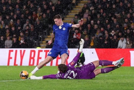 Liam Delap và màn chuộc lỗi kinh điển