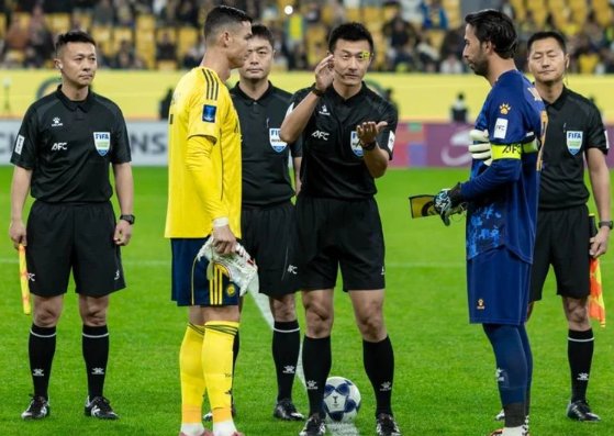 Sợ tên bay đạn lạc, Ronaldo không đến Dubai