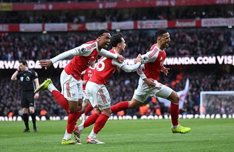 Soi kèo Leverkusen vs Arsenal, 0h45 ngày 12/3: Làm khó Pháo thủ