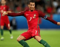 Soi kèo Bồ Đào Nha vs Iceland, 2h45 ngày 20/11: Chiến thắng thứ 10