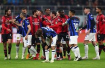 Derby Milan có nhiều diễn biến bất ngờ ở mùa này.