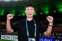 Truyền thông Hàn Quốc ca ngợi HLV Kim Sang Sik