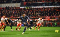 Real Madrid buộc phải đánh bại Girona để nuôi hy vọng cạnh tranh với Barcelona.