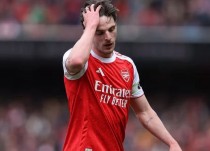 Liệu Arsenal có hụt hơi trong cuộc đua vô địch Premier League? ẢNH: MIRROR/GETTY