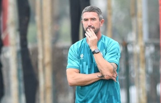 HLV Harry Kewell nguy cơ nhận thất bại thứ 2 liên tiếp cùng Hà Nội FC. Ảnh: Hà Nội FC.
