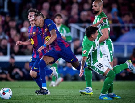 Soi kèo Real Betis vs Barcelona, 23h30 ngày 17/10: Barca lại thắng